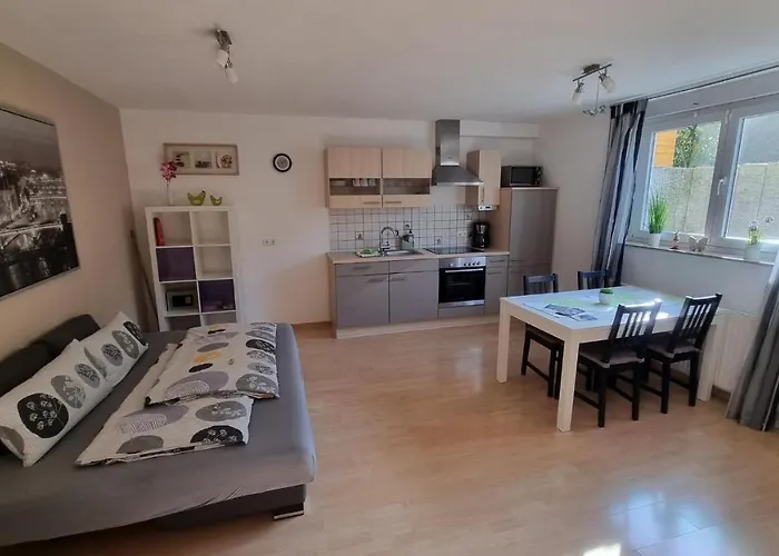 Tischler Apartment Rust